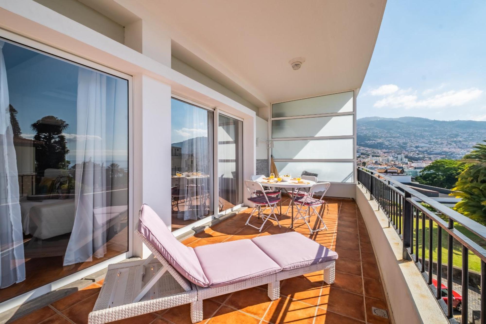 Apartamento Jasmineiro - By Wehost Φουνκάλ Εξωτερικό φωτογραφία